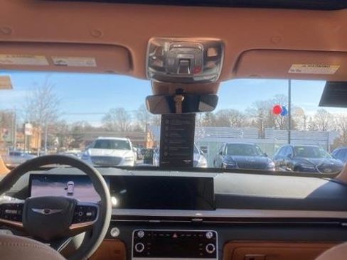 Used 2025 Genesis GV80 2.5T Prestige image 28