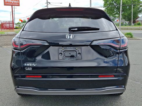 Used 2024 Honda HR-V EX-L image 6