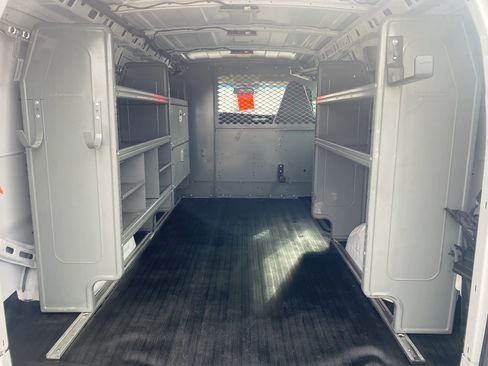 Used 2020 Chevrolet Express 2500 w/ Driver Convenience Package RWD image 25