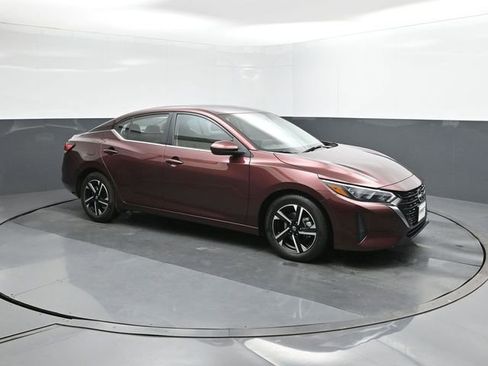 Certified 2024 Nissan Sentra SV image 17