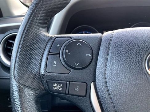 Used 2017 Toyota RAV4 LE image 17