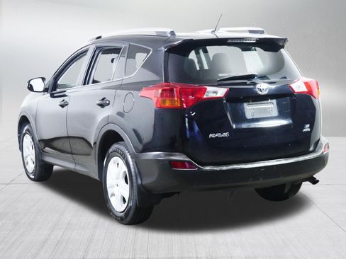 Used 2014 Toyota RAV4 LE AWD/4WD image 5