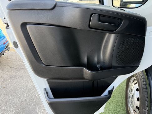 Used 2017 RAM ProMaster 2500 FWD image 24