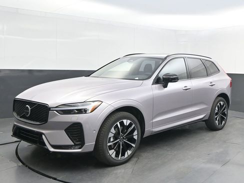 New 2026 Volvo XC60 B5 Plus w/ Protection Package Premier image 3