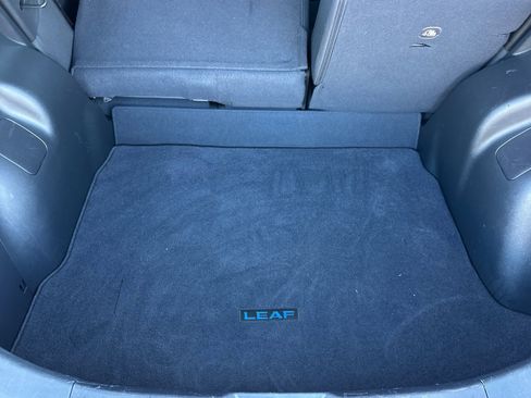 Used 2022 Nissan Leaf SV image 15