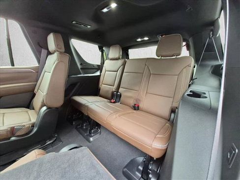 Used 2023 Chevrolet Tahoe High Country w/ Premium Package 2 AWD/4WD image 22
