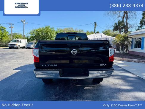 Used 2018 Nissan Titan SV RWD image 6