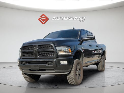 Used 2015 RAM 2500 Laramie w/ Black Appearance Group AWD/4WD image 13