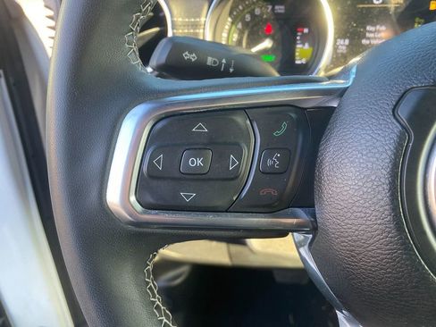 Used 2023 Jeep Wrangler Sahara image 16