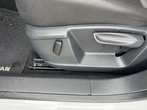 Used 2016 Volkswagen Tiguan S image 20