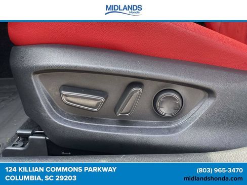 Used 2025 Toyota Camry XSE FWD image 14