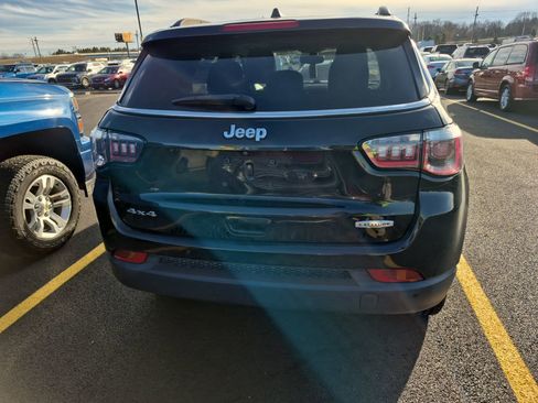 Used 2018 Jeep Compass Latitude w/ Popular Equipment Group image 6