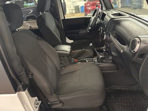 Used 2017 Jeep Wrangler Sport AWD/4WD image 20