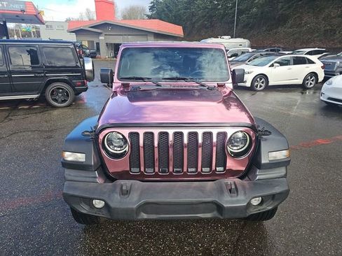 Used 2023 Jeep Wrangler Sport image 22
