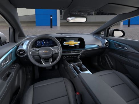 New 2026 Chevrolet Equinox EV LT image 15