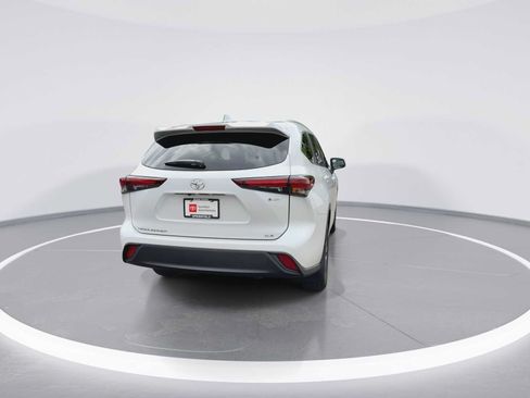 Certified 2026 Toyota Highlander XLE AWD/4WD image 7
