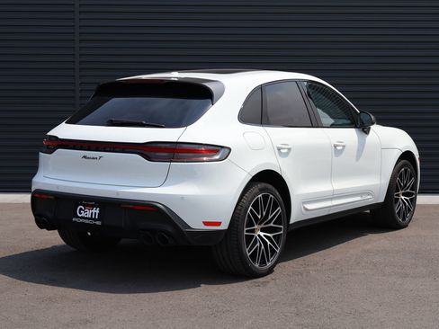 Certified 2023 Porsche Macan Turbo AWD/4WD image 10