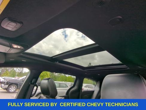 Used 2025 Chrysler Pacifica Limited FWD image 35