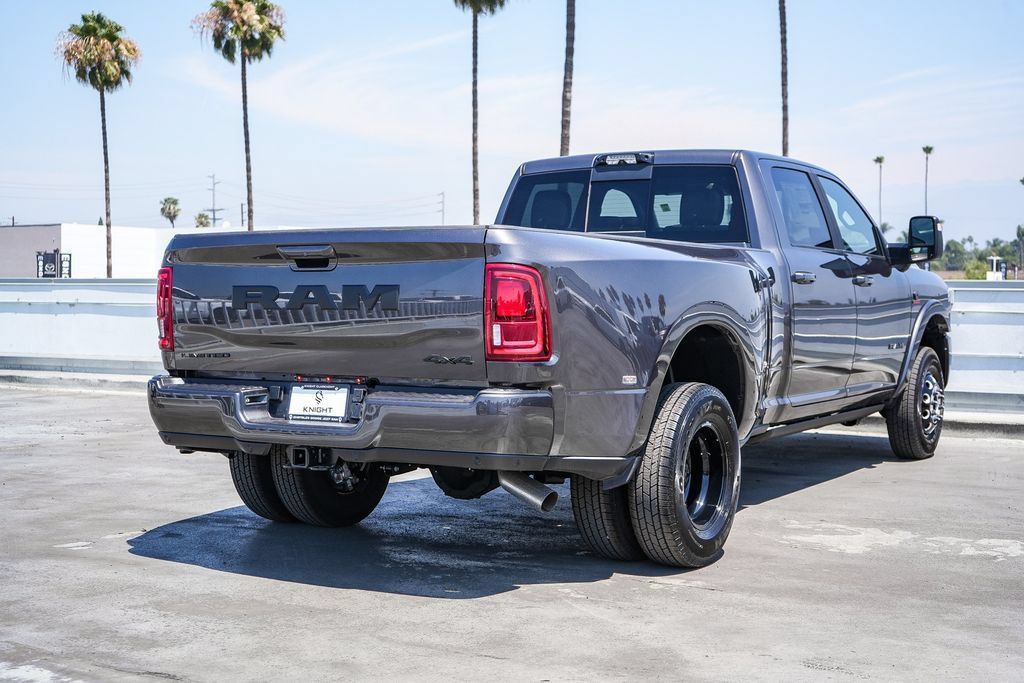 New 2026 RAM 3500 Limited AWD/4WD image 9