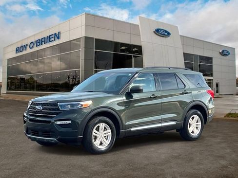 Certified 2023 Ford Explorer XLT w/ Equipment Group 202A AWD/4WD image 1