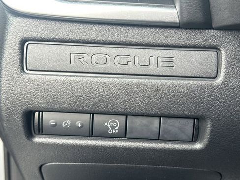 Certified 2025 Nissan Rogue S image 15