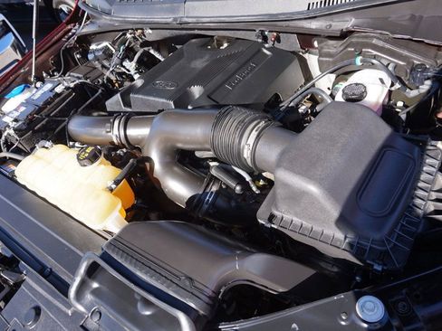 Used 2019 Ford F150 Platinum w/ Max Trailer Tow Package image 10