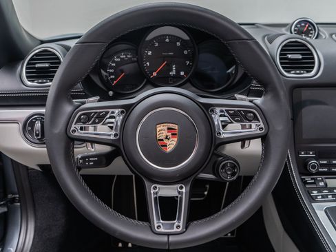 Used 2025 Porsche 718 Boxster image 15