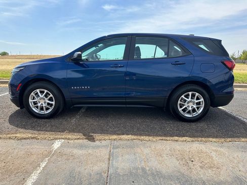 Used 2022 Chevrolet Equinox LS image 7