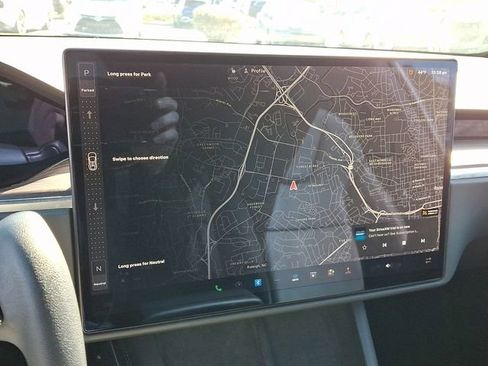 Used 2023 Tesla Model X image 19