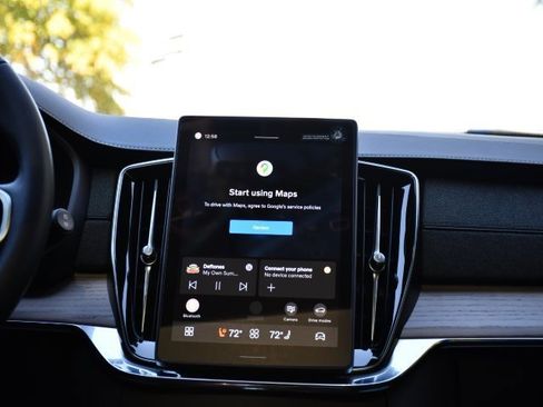 New 2026 Volvo XC90 B5 Core w/ Protection Package Premier image 24