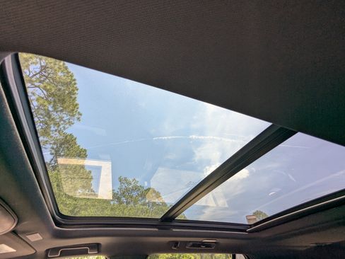 New 2025 Chevrolet Suburban Premier w/ Sun And Tow Package image 34