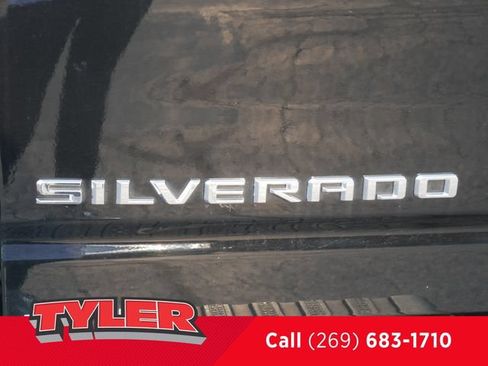 Used 2024 Chevrolet Silverado 2500 High Country w/ High Country Premium Package AWD/4WD image 16