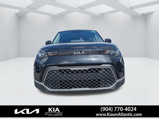 Used 2025 Kia Soul LX w/ LX Technology Package FWD image 8