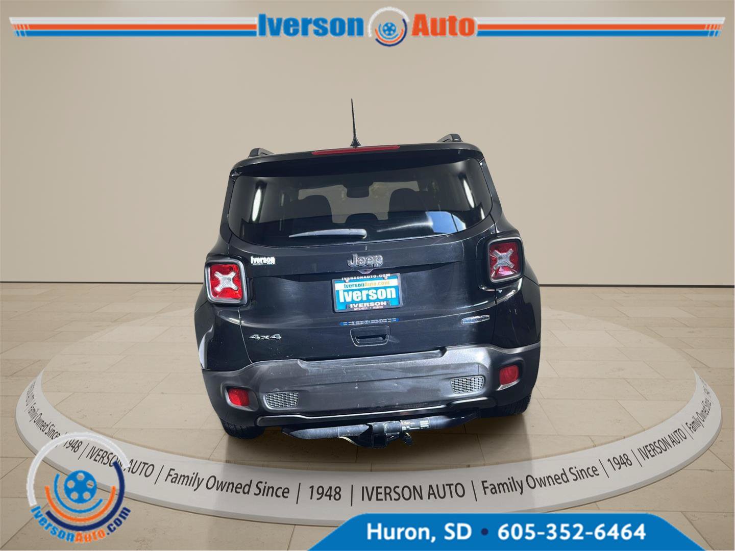 Used 2018 Jeep Renegade Latitude w/ Cold Weather Group AWD/4WD image 8