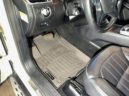 Used 2014 Mercedes-Benz GL 450 4MATIC image 15