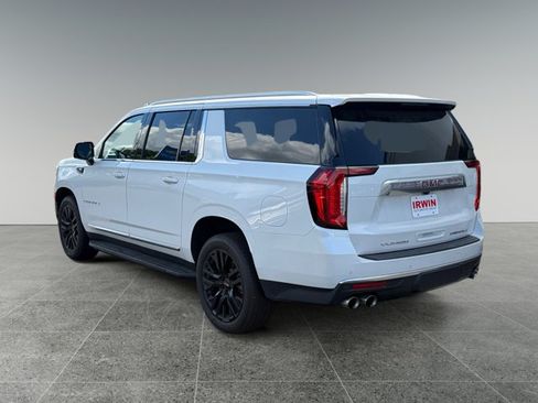 Used 2021 GMC Yukon XL Denali AWD/4WD image 3