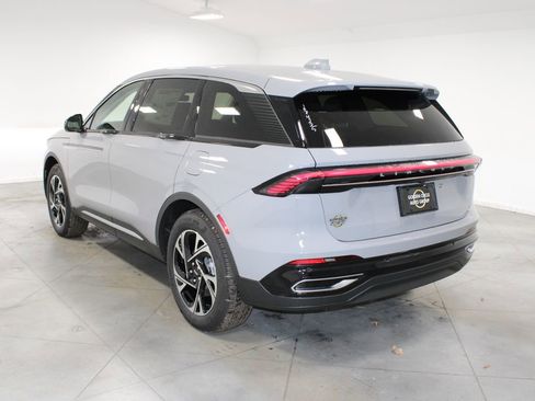 New 2026 Lincoln Nautilus Premier AWD/4WD image 6