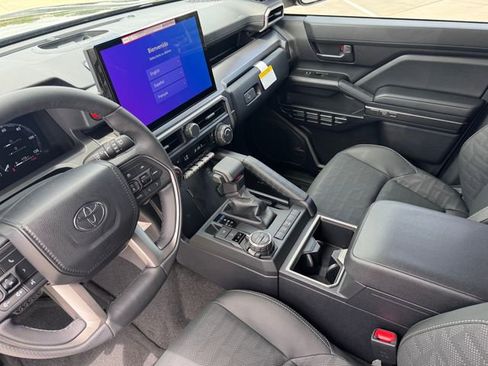 New 2026 Toyota 4Runner TRD Off-Road Premium AWD/4WD image 9
