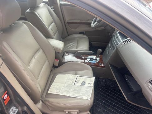 Used 2005 Nissan Maxima 3.5 SL w/ (S03) Driver Preferred Pkg image 14