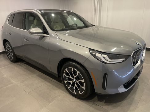 New 2026 BMW X3 xDrive30i w/ Convenience Package AWD/4WD image 3
