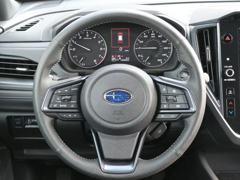 Used 2025 Subaru Forester Limited AWD/4WD image 17