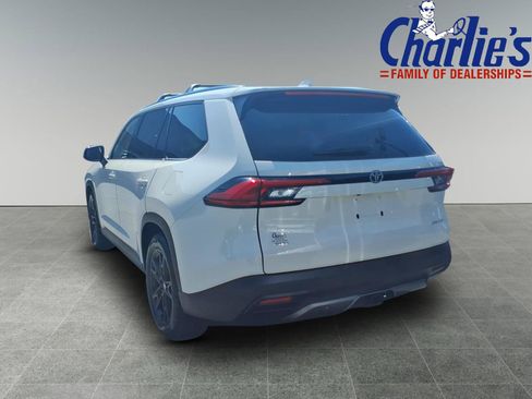 Certified 2024 Toyota Grand Highlander AWD image 5