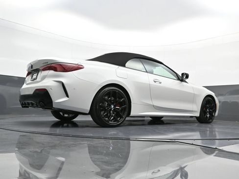 Used 2026 BMW 440i xDrive Convertible w/ Premium Package image 28