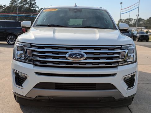 Used 2021 Ford Expedition Max Limited image 3