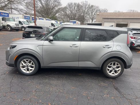 Used 2024 Kia Soul LX w/ Option Group 015 image 12