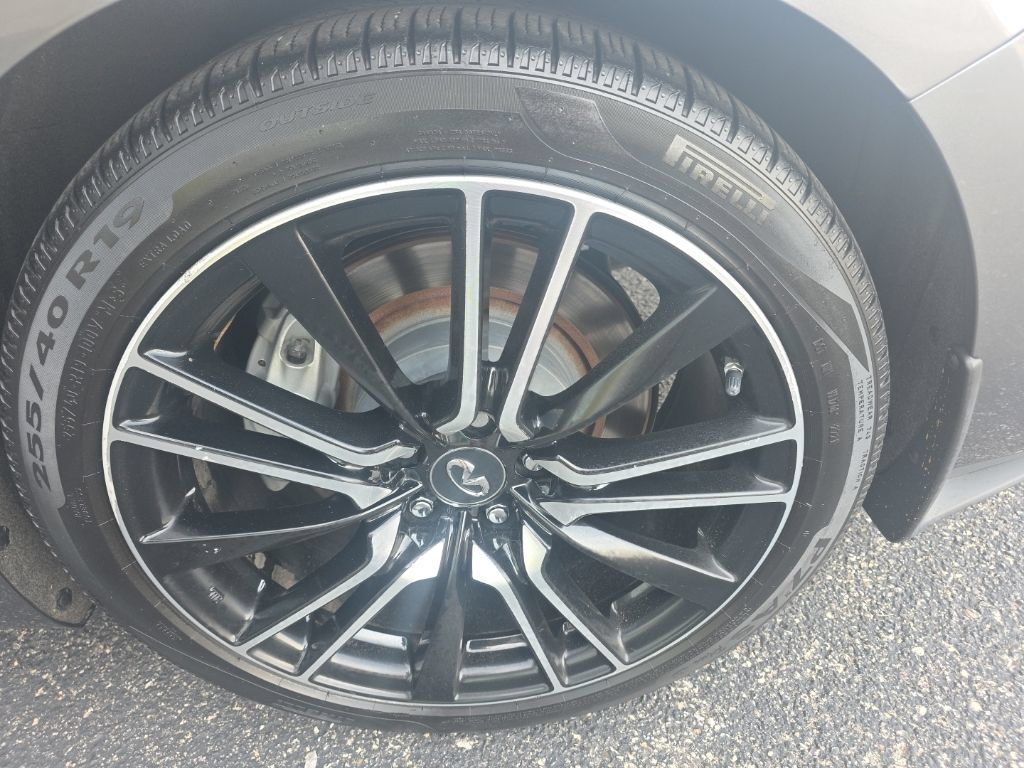 Used 2018 INFINITI Q60 3.0t Sport w/ Sensory Package 3.0T Sport AWD/4WD image 7