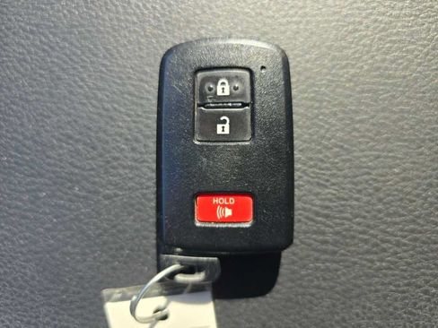 Used 2021 Toyota Tacoma TRD Off-Road AWD/4WD image 22