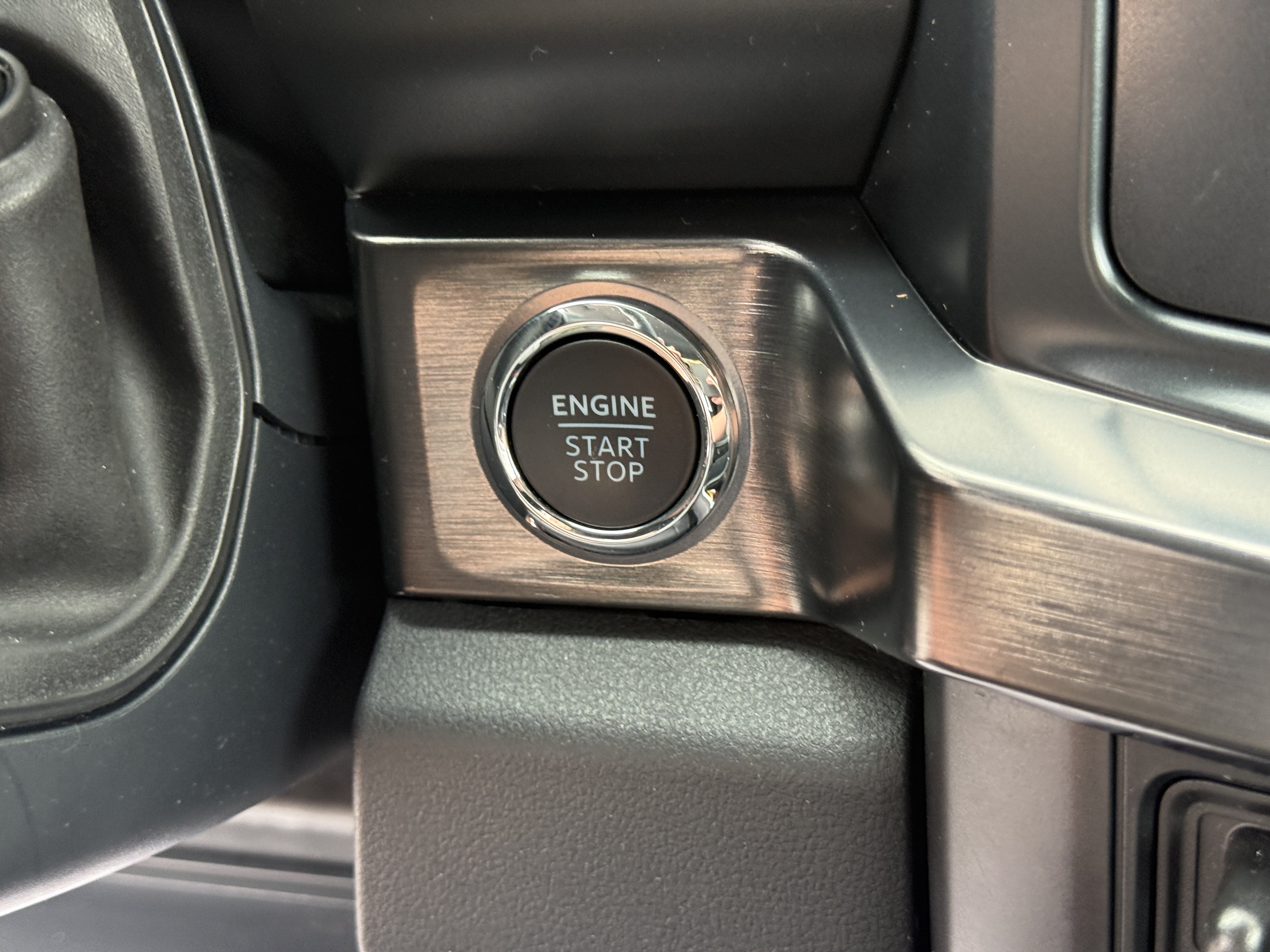 Certified 2024 Ford F250 Lariat w/ Sport Appearance Package AWD/4WD image 30