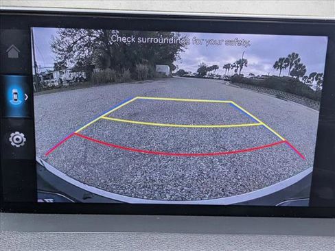 Used 2025 Genesis GV70 2.5T w/ Select Package image 9