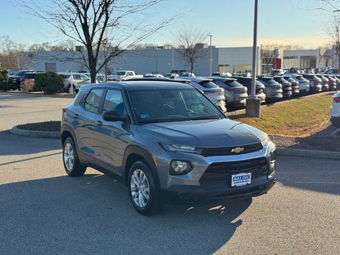 Used 2022 Chevrolet TrailBlazer LS image 3